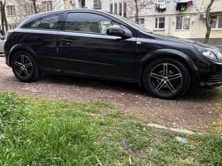 2008 Opel Astra GTC H Рестайлинг, чёрный, 600000 рублей, вид 1