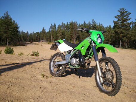 2000 Kawasaki KDX 220, зелёный, 220000 рублей, вид 2