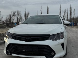 2016 Toyota Camry VII (XV50) Рестайлинг, белый, 1800000 рублей, вид 1