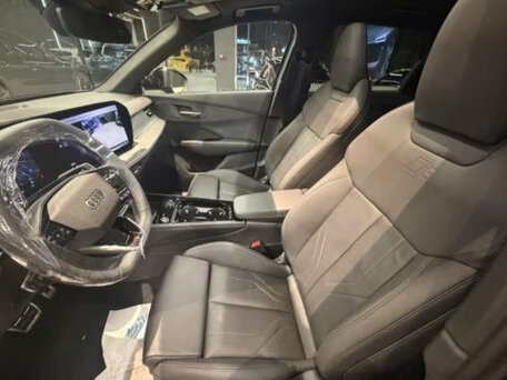 2026 Audi Q3 TFSI III (FJ), серый, 6678059 рублей, вид 5