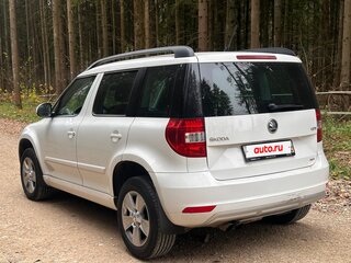 2014 Skoda Yeti I Рестайлинг, белый, 1120000 рублей, вид 4