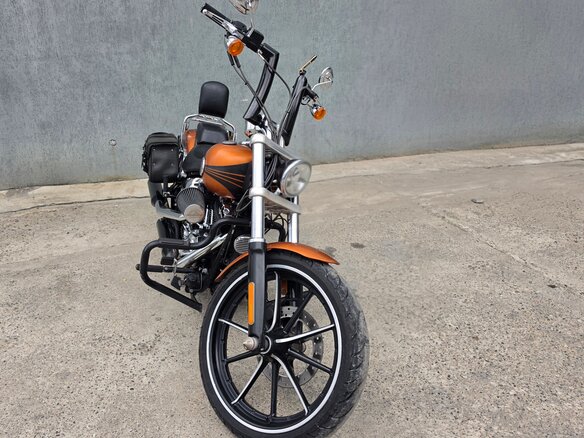 2014 Harley-Davidson Breakout, золотистый, 1450000 рублей - вид 1