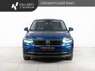 2021 Volkswagen Tiguan II Рестайлинг, синий, 3065000 рублей, вид 2