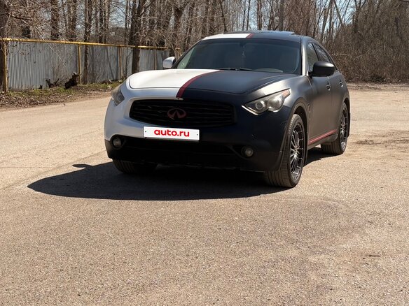 2009 Infiniti FX50 II (S51), белый, 1050000 рублей - вид 2