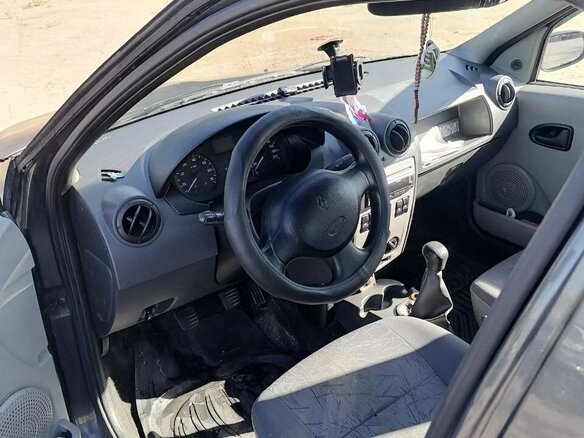 2006 Renault Logan I, серый, 185000 рублей - вид 8