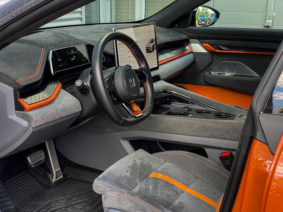 2023 Zeekr 001 100 kWh I, оранжевый, 5400000 рублей - вид 6