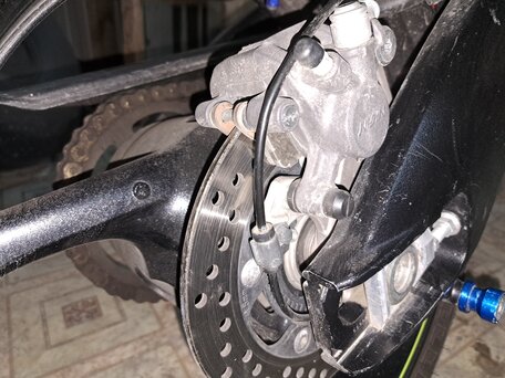 2016 Suzuki GSX-R 1000, синий, 999000 рублей, вид 4