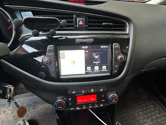 2017 Kia Ceed II Рестайлинг, синий, 1850000 рублей - вид 16