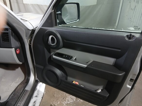 2007 Dodge Nitro, серебристый, 910000 рублей - вид 16