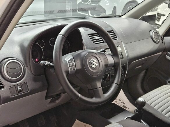 2013 Suzuki SX4 I (Classic) Рестайлинг, серебристый - вид 9