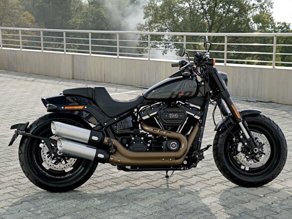 2024 Harley-Davidson Fat Bob, серый, 2100000 рублей - вид 9