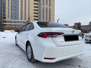 2021 Toyota Corolla XII (E210), белый, 1950000 рублей, вид 4