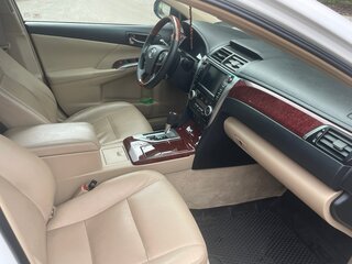 2013 Toyota Camry VII (XV50), белый, 1900000 рублей, вид 5