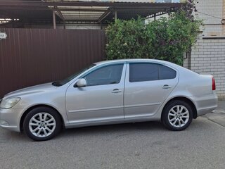 2011 Skoda Octavia II (A5) Рестайлинг, серебристый, 680000 рублей, вид 4