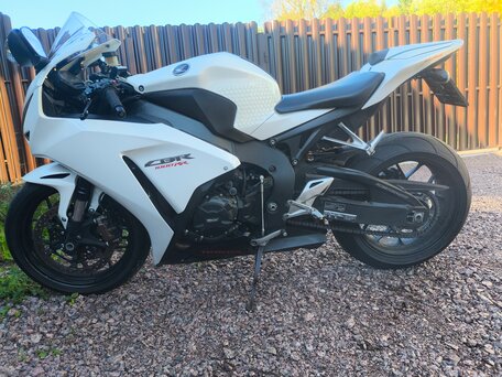 2014 Honda CBR 1000 RR/RA Fireblade, белый, 920000 рублей, вид 2