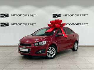 2013 Chevrolet Aveo II, красный, 499000 рублей, вид 1