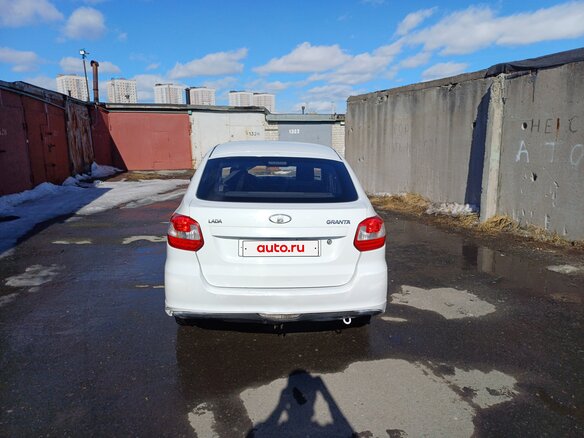 2015 Lada (ВАЗ) Granta I, белый, 295000 рублей - вид 5