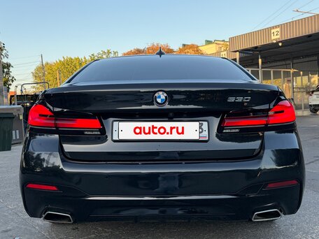 2022 BMW 5 серии Long 530Li VII (G30/G31/G38) Рестайлинг, чёрный, вид 5