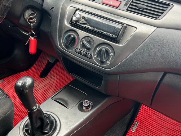 2008 Mitsubishi Lancer IX Рестайлинг, красный, 230000 рублей - вид 3