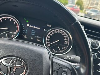 2020 Toyota Camry VIII (XV70), белый, 2800000 рублей, вид 1