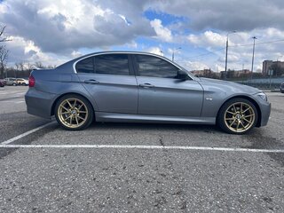 2009 BMW 3 серии 325i V (E90/E91/E92/E93) Рестайлинг, серый, 1350000 рублей, вид 3