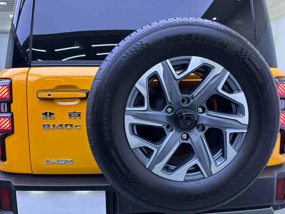 2024 BAIC BJ40 II, жёлтый, 3660000 рублей - вид 10