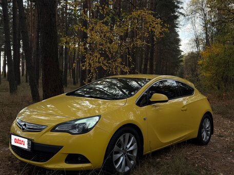 2014 Opel Astra GTC J Рестайлинг, жёлтый, 1250000 рублей, вид 4