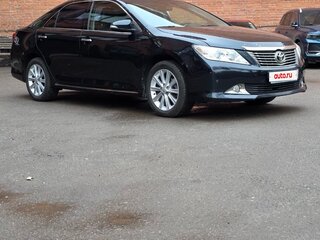2014 Toyota Camry VII (XV50), серый, 1800000 рублей, вид 2