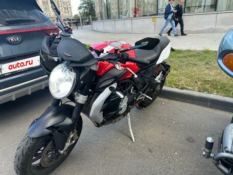 2013 MV Agusta Brutale 800, красный, 500000 рублей, вид 4