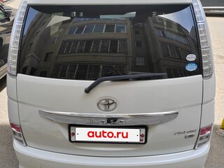2012 Toyota ISis I Рестайлинг, белый, 899000 рублей, вид 4