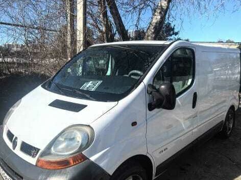 2004 Renault Trafic, белый, 1200000 рублей - вид 2