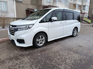 2021 Honda Stepwgn Spada V Рестайлинг, белый, 2590000 рублей, вид 1