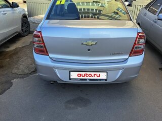 2013 Chevrolet Cobalt II, серебристый, 550000 рублей, вид 2