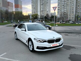 2019 BMW 5 серии 520i VII (G30/G31/G38), белый, 2540000 рублей, вид 1
