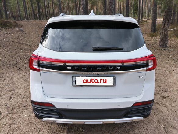 2024 Forthing T5 I, белый, 1600000 рублей - вид 5