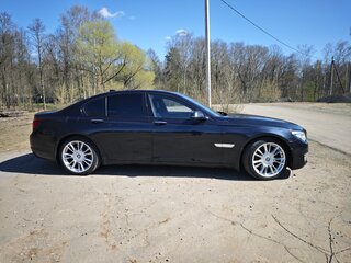 2012 BMW 7 серии 750i xDrive V (F01/F02/F04) Рестайлинг, синий, 2350000 рублей, вид 3