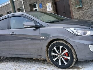 2012 Hyundai Solaris I, чёрный, 480000 рублей, вид 3