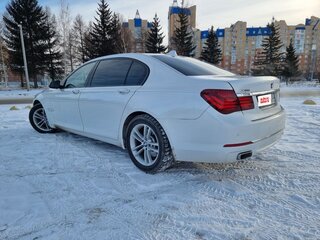 2014 BMW 7 серии Long 740Li xDrive V (F01/F02/F04) Рестайлинг, белый, 2790000 рублей, вид 4