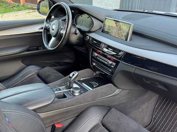 2019 BMW X6 30d II (F16), белый, 5300000 рублей - вид 15