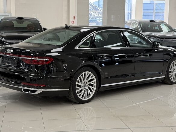 2018 Audi A8 Long 55 TFSI IV (D5), чёрный, 5700000 рублей - вид 7