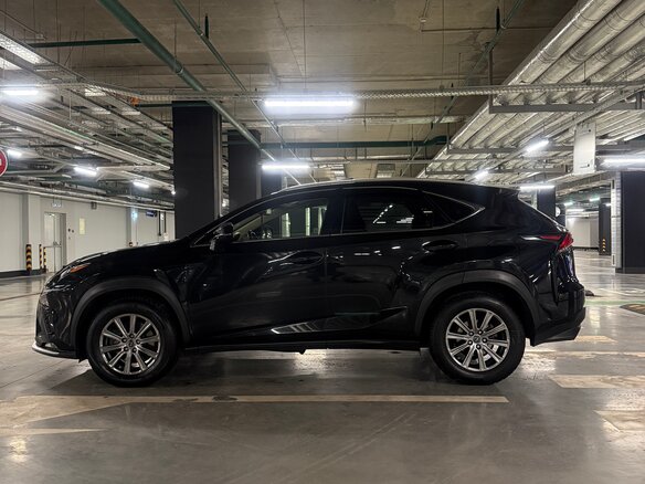 2017 Lexus NX 300 I Рестайлинг, чёрный - вид 4