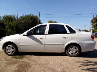 2010 Lifan Breez (520), белый, 194000 рублей, вид 4