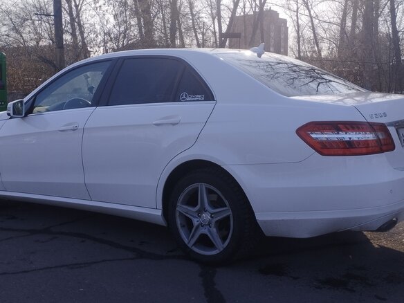 2012 Mercedes-Benz E-Класс 200 7G-Tronic IV (W212, S212, C207), белый, 1650000 рублей - вид 3