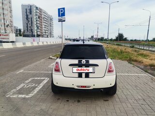 2012 Mini Hatch One II (R56) Рестайлинг, белый, 1100000 рублей, вид 2