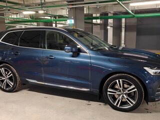 2020 Volvo XC60 II, голубой, 4200000 рублей, вид 2