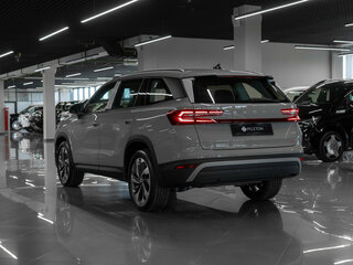 2025 Skoda Kodiaq II, серый, 5870000 рублей, вид 4