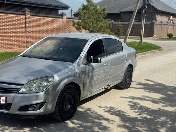2008 Opel Astra H Рестайлинг, серебристый, 280000 рублей - вид 3