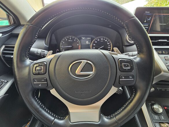 2020 Lexus NX 200 I Рестайлинг, серый, 6200000 рублей - вид 7