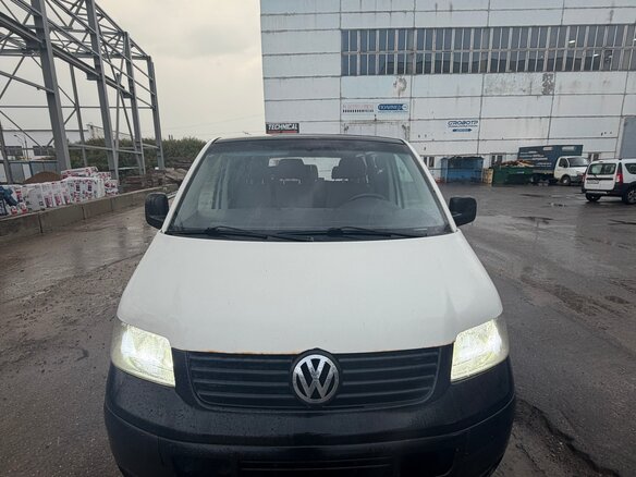 2007 Volkswagen Transporter, белый, 800000 рублей