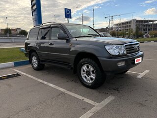 2003 Toyota Land Cruiser 100 Series Рестайлинг 1, серый, 2800000 рублей, вид 2